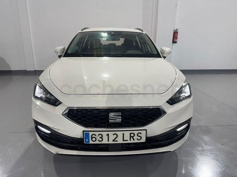 Usado Seat Leon Reference 115 CV (84 kW) 2021 Blanco Familiar
