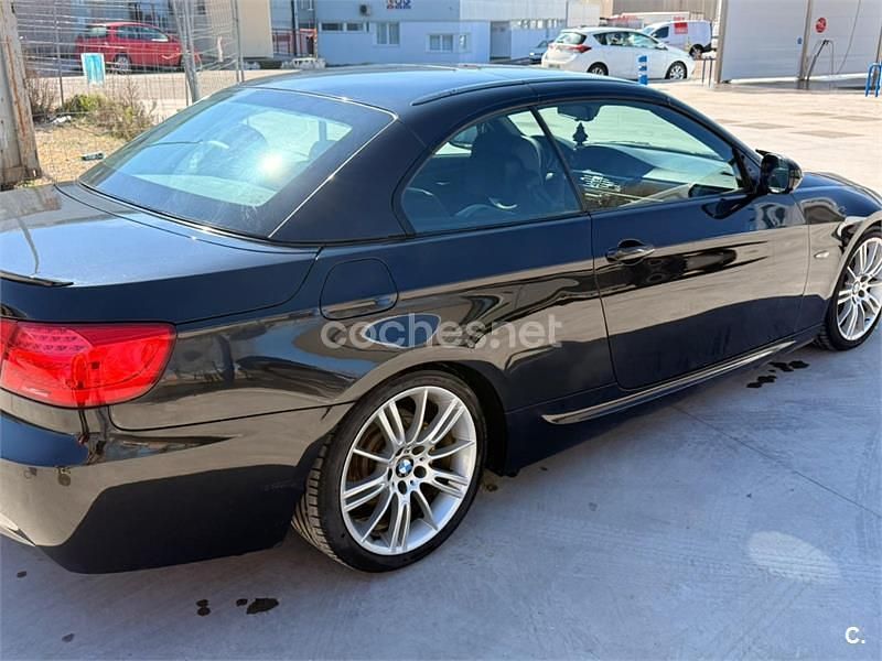 Usado BMW 320 Cabriolet 177 HP (130 kW) 2011 Preto Cabrios