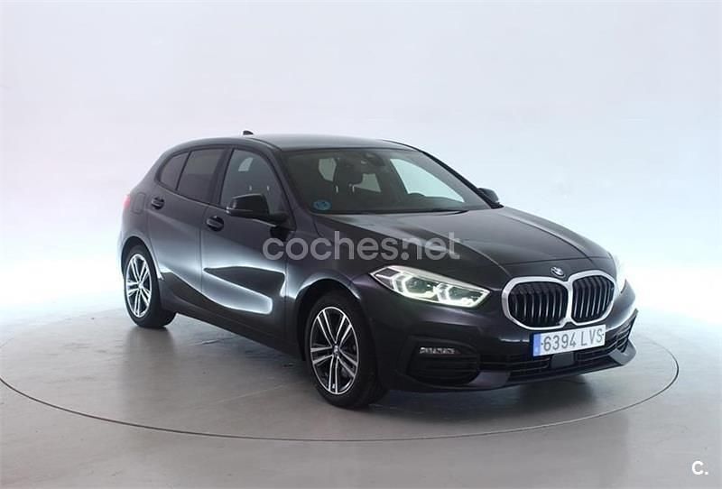 Usado BMW 118 Comfort Edition 150 CV (110 kW) 2021 Negro Utilitario