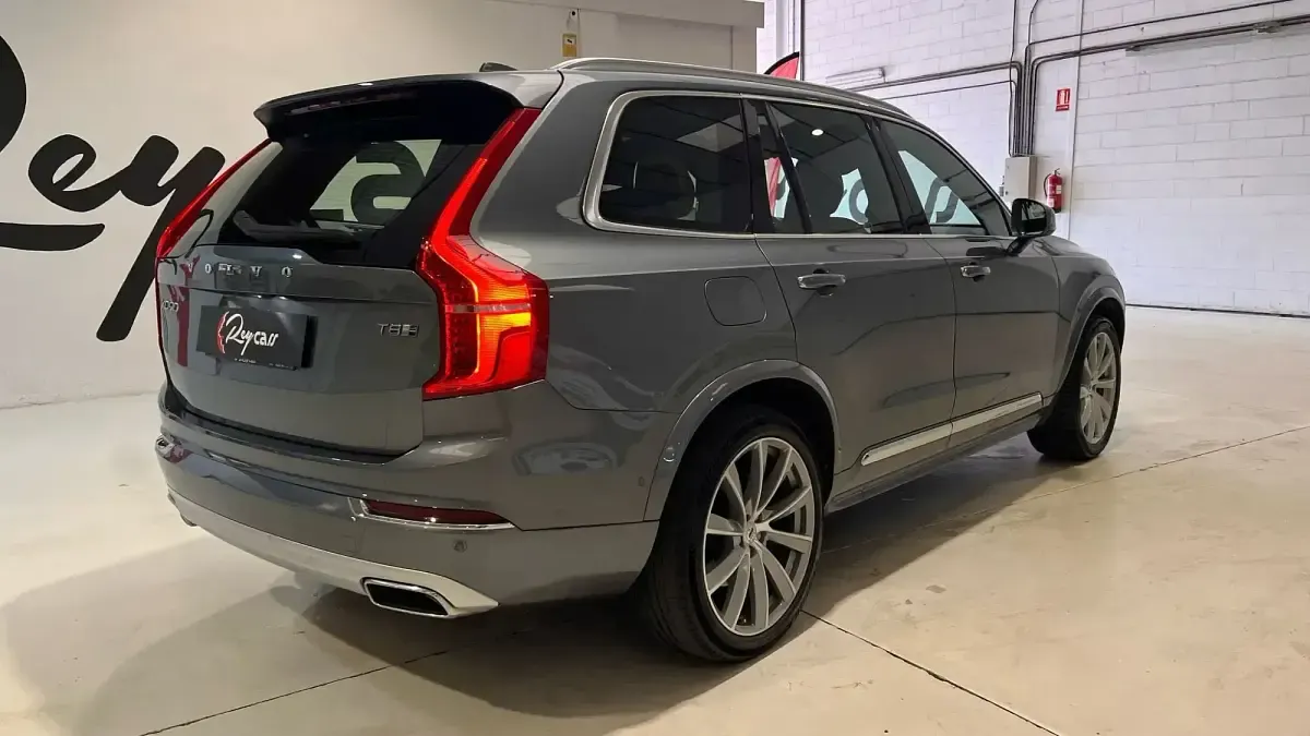 Używany Volvo XC90 390 KM (286 kW) 2018 Szary SUV