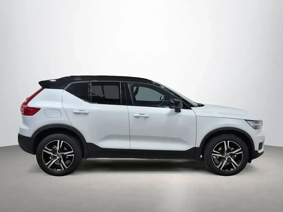 Usado Volvo XC40 R-Design 163 CV (119 kW) 2019 Blanco SUV