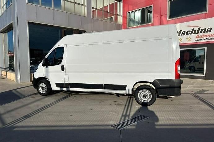 Usado Fiat Ducato 141 CV (103 kW) 2023 Blanco Van