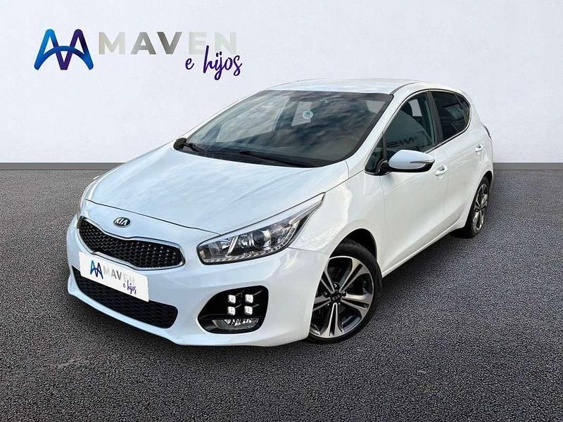 Usado Kia Ceed GT 136 CV (100 kW) 2018 Blanco Utilitario
