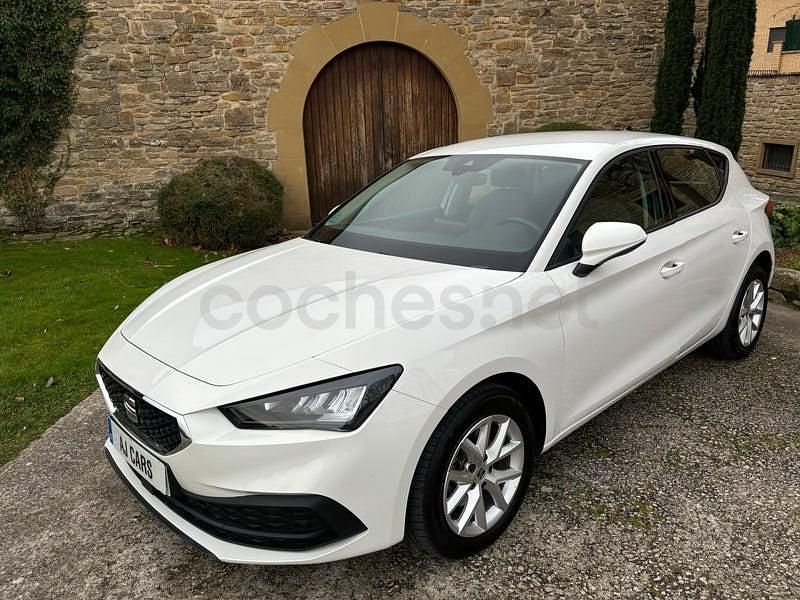 Usado Seat Leon Style 116 CV (85 kW) 2025 Blanco Berlina