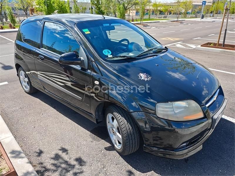 Usado Chevrolet Kalos Sport 94 CV (69 kW) 2007 Negro Berlina