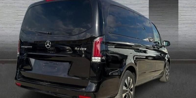 Nuevo Mercedes Vito 136 CV (100 kW) 2026 Negro Van