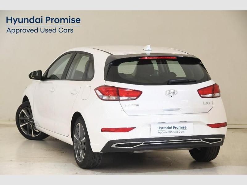 Usado Hyundai i30 110 CV (80 kW) 2024 Otro Berlina