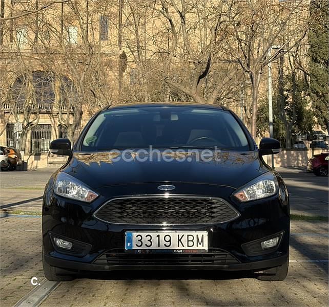 Usado Ford Focus Business Edition 125 CV (91 kW) 2017 Negro Familiar