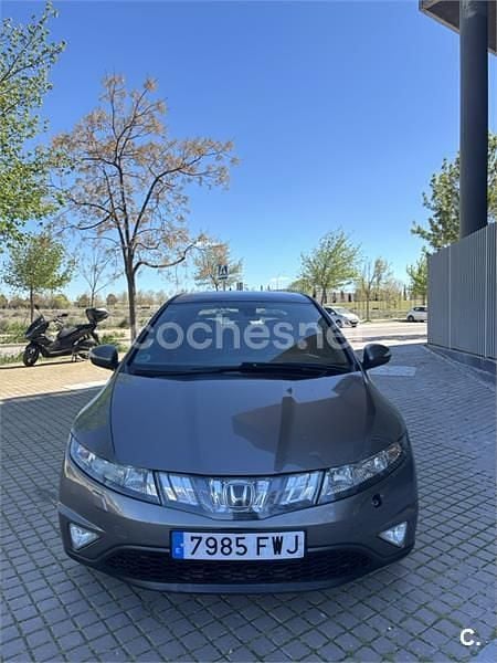 Usado Honda Civic Sport 140 CV (102 kW) 2007 Beige Berlina