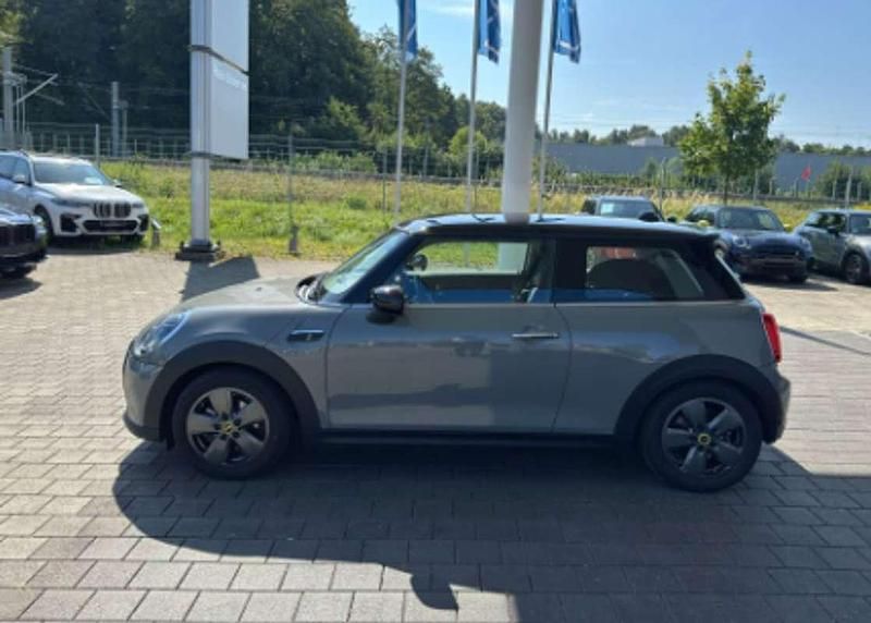 Usado Mini Cooper SE 135 kW (184 CV) 2022 Gris Utilitario