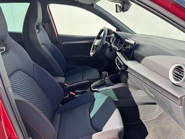 Usado Seat Arona FR 150 CV (110 kW) 2025 Rojo SUV