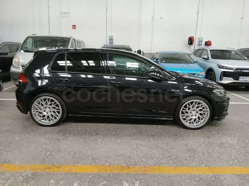 Usado VW Golf VII Sport 150 CV (110 kW) 2018 Negro Berlina