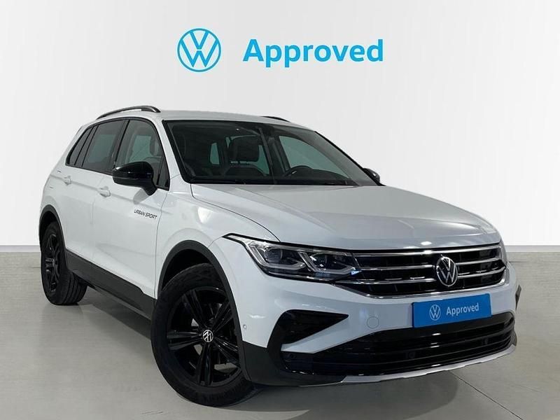 Blanco Usado 2023 VW Tiguan Sportline SUV | 36.890 € (Un poco caro) - Imagen 1/4