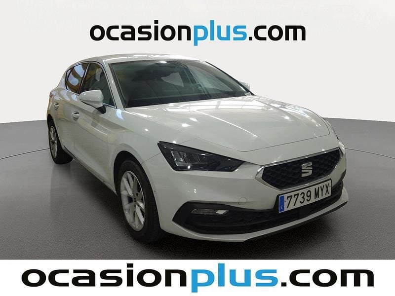 Usado Seat Leon Style 116 CV (85 kW) 2025 Blanco Utilitario