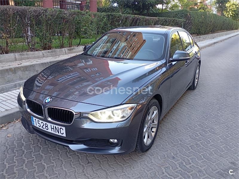 Gris / plata Usado 2012 BMW 318 Berlina | 10.200 € (Precio justo) - Imagen 1/4