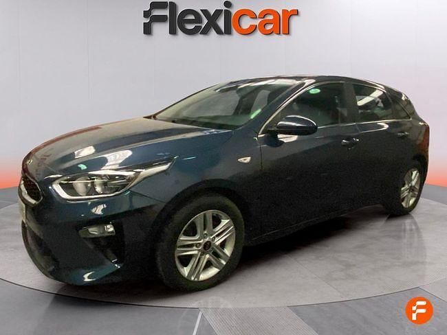 Usado Kia Ceed 140 CV (102 kW) 2020 Azul Utilitario