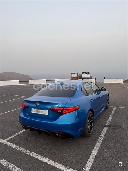 Usado Alfa Romeo Giulia Veloce 280 CV (205 kW) 2019 Azul Berlina