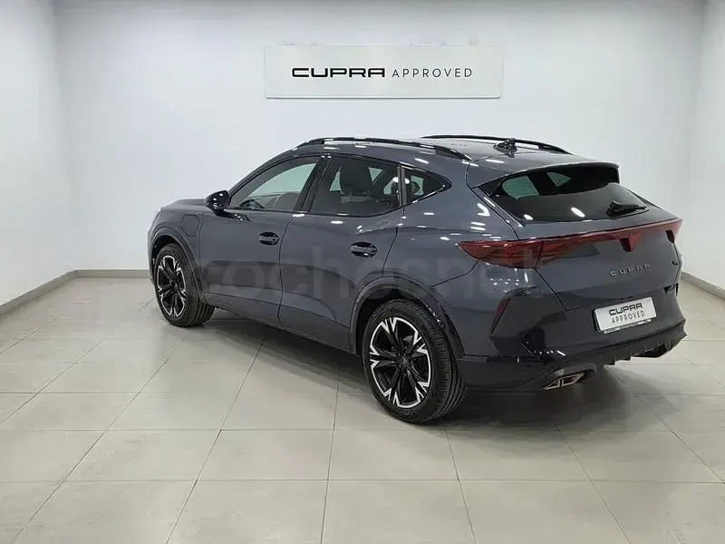 Usado Cupra Formentor 204 CV (150 kW) 2025 Gris / plata SUV