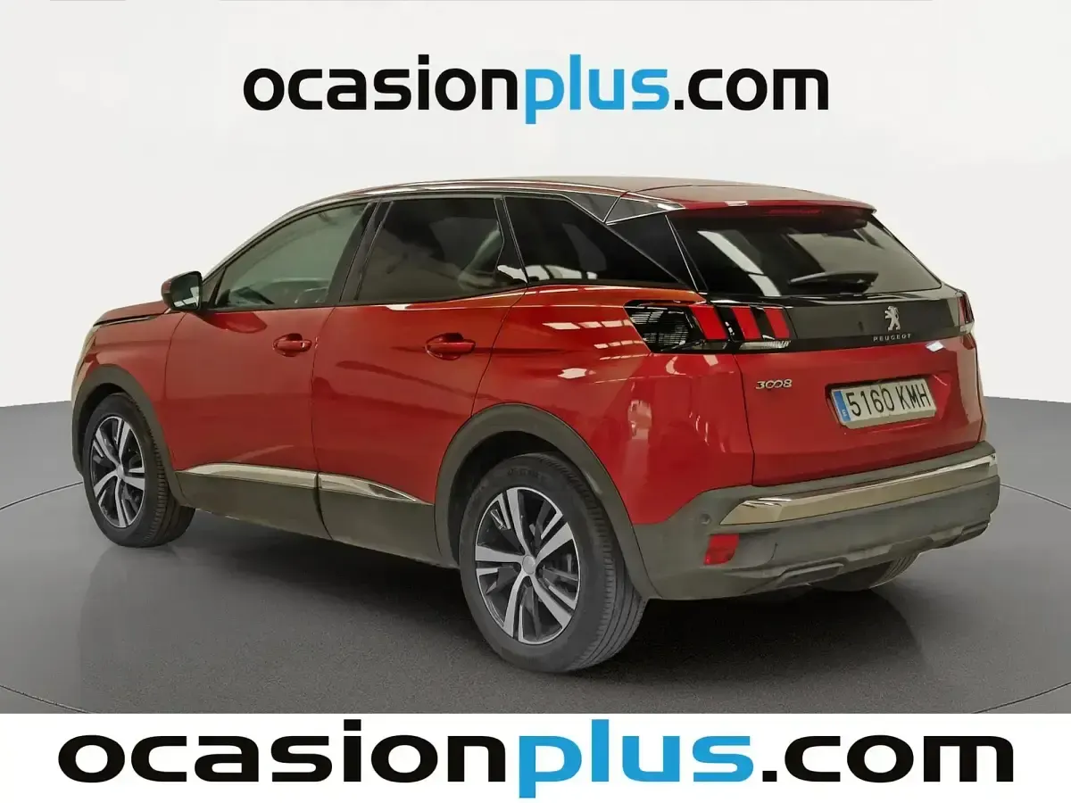 Usado Peugeot 3008 Allure 130 CV (95 kW) 2018 Rojo SUV