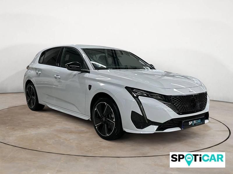 Käytetty Peugeot 308 GT 114 kW (156 HP) 2023 Valkoinen Sedan