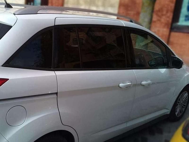 Usado Ford C-MAX Titanium 125 CV (91 kW) 2017 Blanco Monovolumen