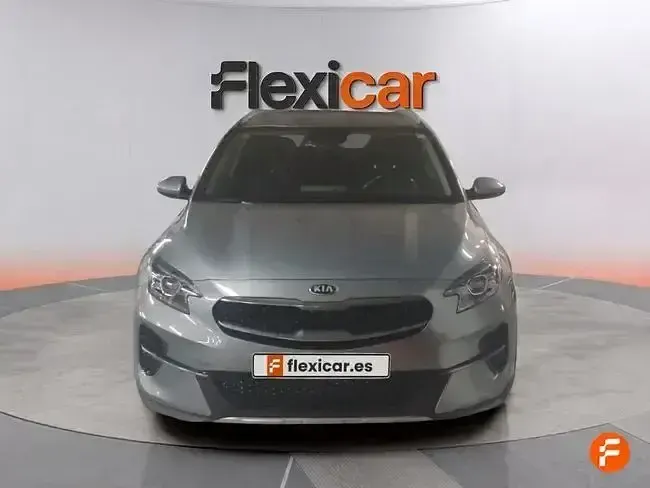 Usado Kia XCeed 120 CV (88 kW) 2021 Gris SUV