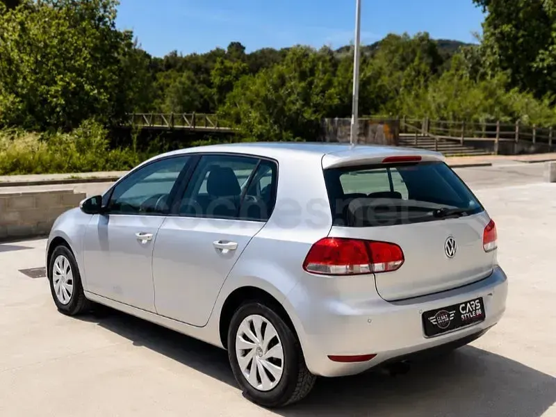 Usado VW Golf VI Sport 122 CV (89 kW) 2010 Gris / plata Utilitario