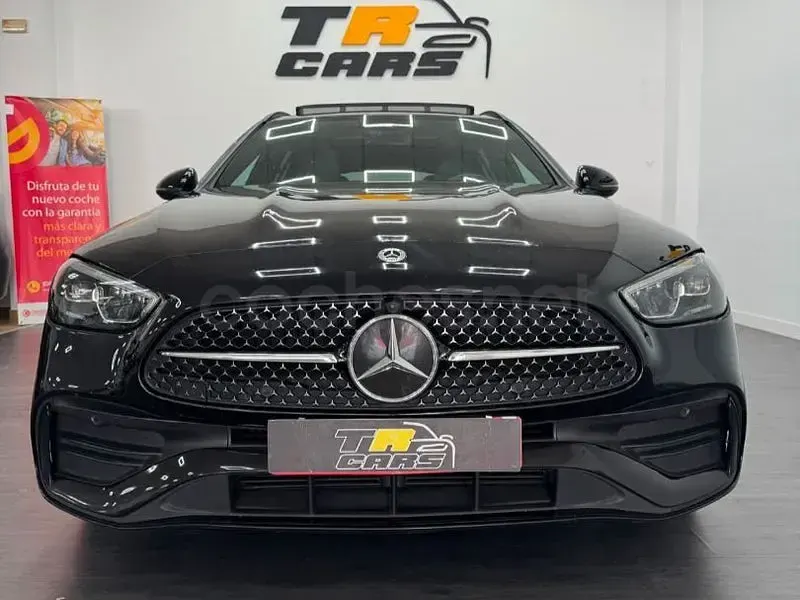 Usado Mercedes C200 163 CV (119 kW) 2022 Negro Familiar