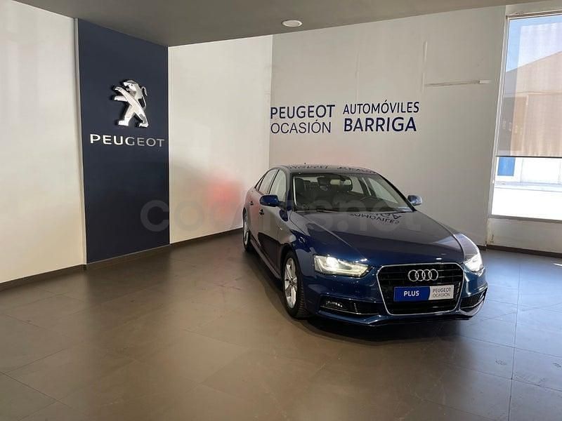 Usado Audi A4 S-Line 163 CV (119 kW) 2015 Azul Berlina