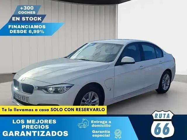 Usado BMW 330e Advantage 252 HP (185 kW) 2017 Branco Sedan