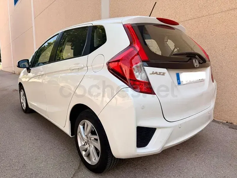 Usado Honda Jazz Comfort 102 CV (75 kW) 2018 Blanco Utilitario