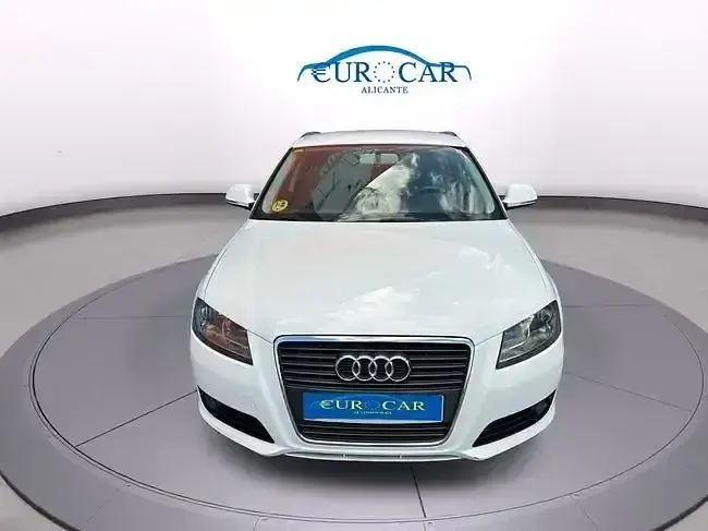 Usado Audi A3 Comfort 105 CV (77 kW) 2010 Blanco Utilitario