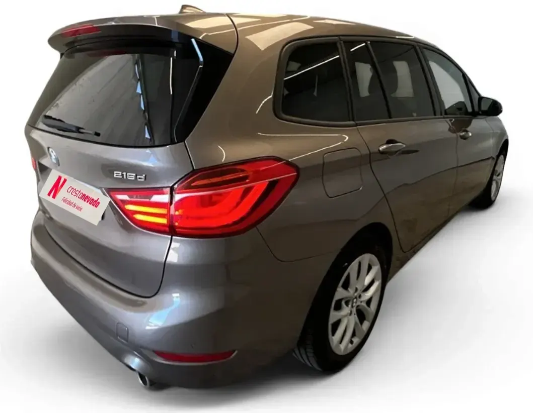 Usado BMW 218 Comfort Edition 150 CV (110 kW) 2020 Marrón Familiar