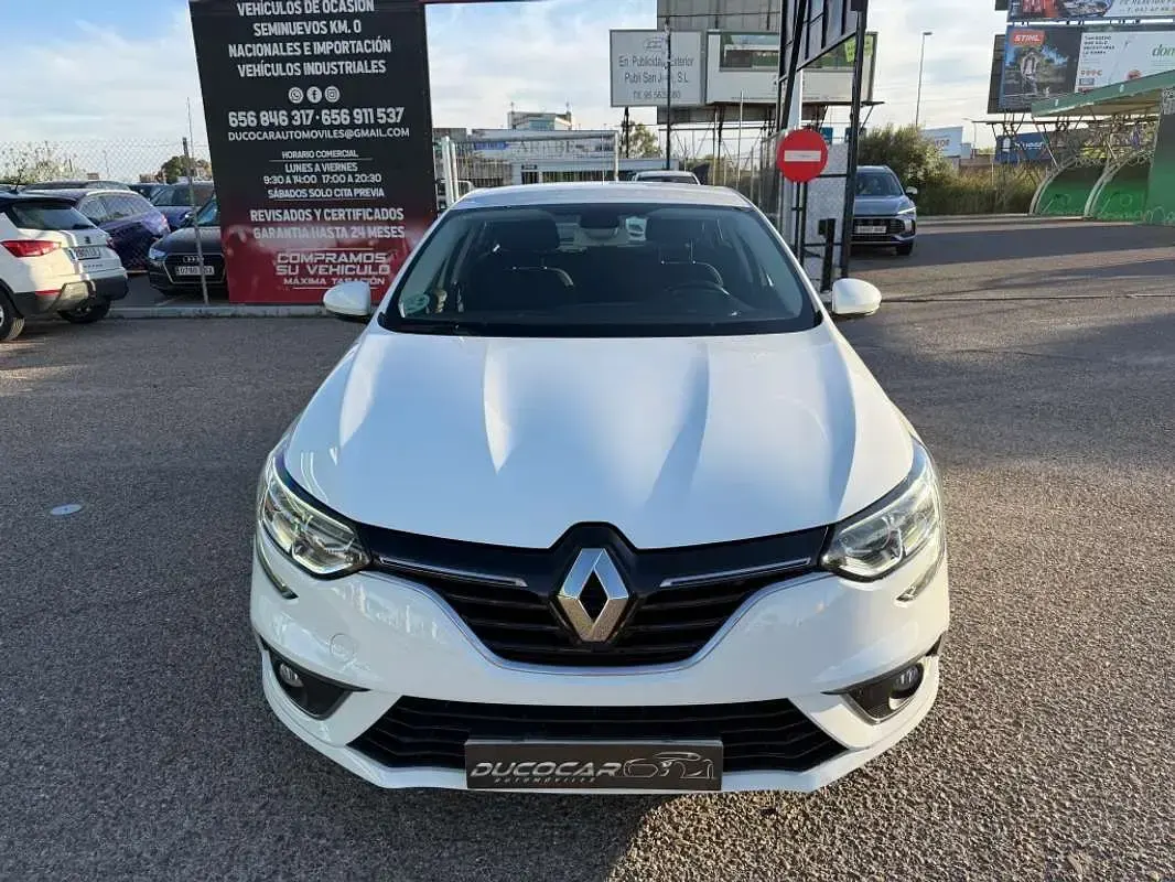 Occasion Renault Mégane Business 116 PK (85 kW) 2021 Wit Hatchback