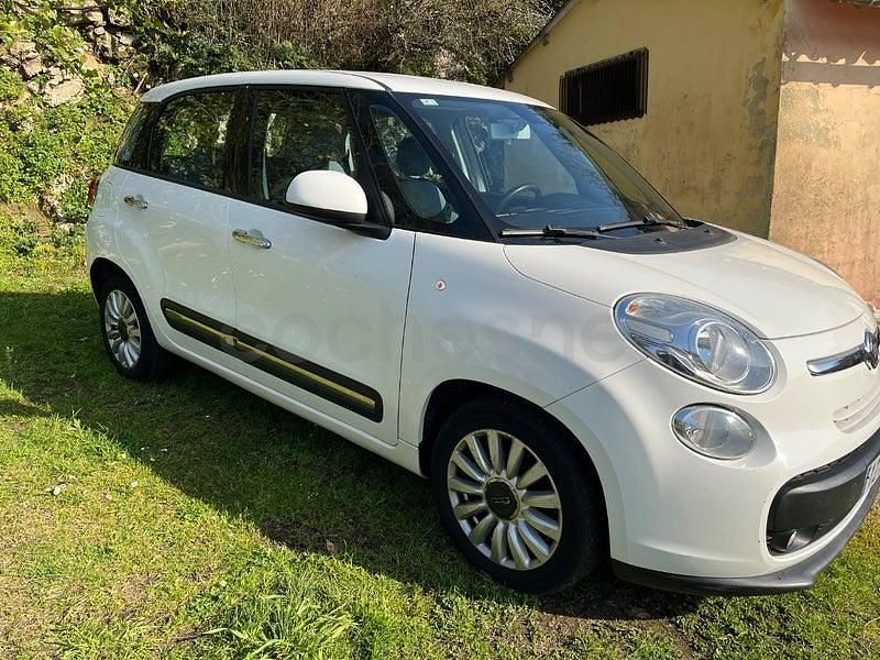 Usado Fiat 500L Lounge 85 CV (62 kW) 2013 Beige Monovolumen