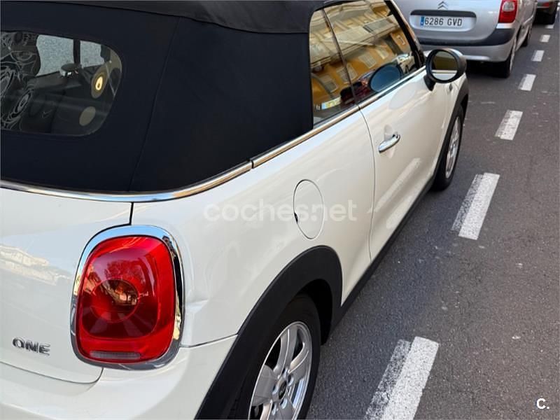 Usado Mini One Cabriolet 98 CV (72 kW) 2016 Beige Descapotable