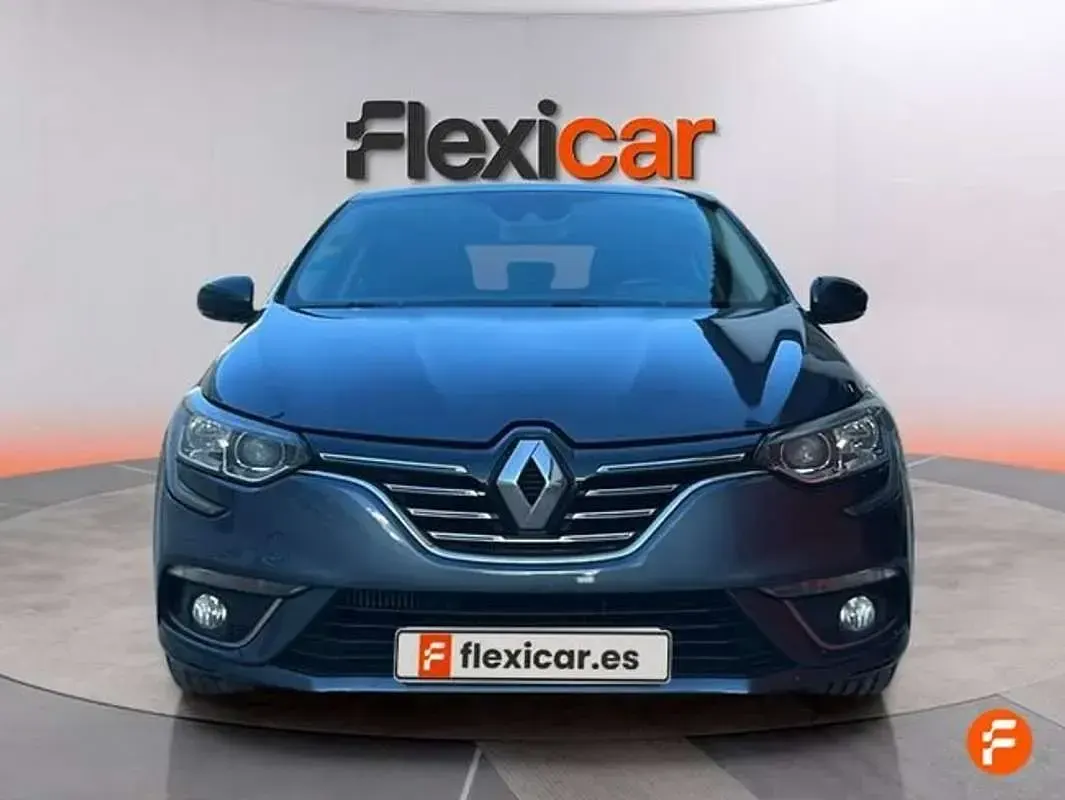 Usado Renault Mégane LIMITED 132 CV (97 kW) 2017 Gris Utilitario