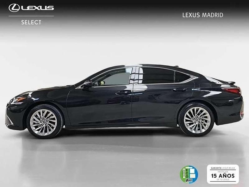Usado Lexus ES300 Luxury Line 218 CV (160 kW) 2025 Negro Berlina