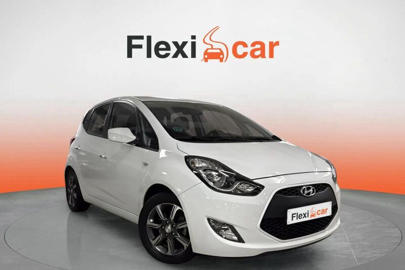 Blanco Usado 2017 Hyundai ix20 Monovolumen | 8390 € (Super precio) - Imagen 1/4