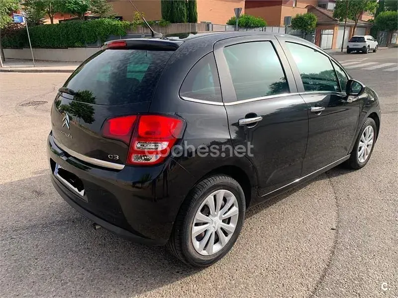 Usado Citroën C3 SELECTION 73 CV (53 kW) 2011 Negro Berlina