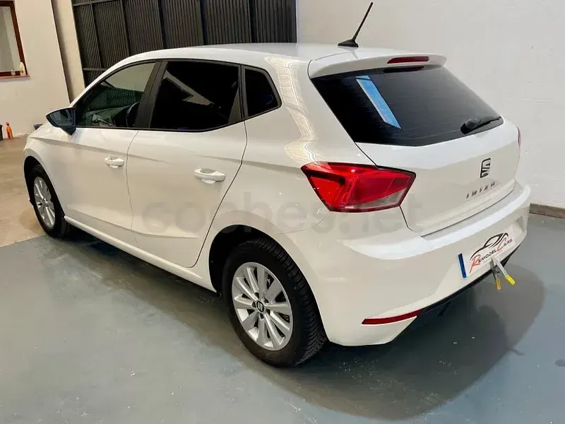 Usado Seat Ibiza Style 115 CV (84 kW) 2018 Blanco Utilitario