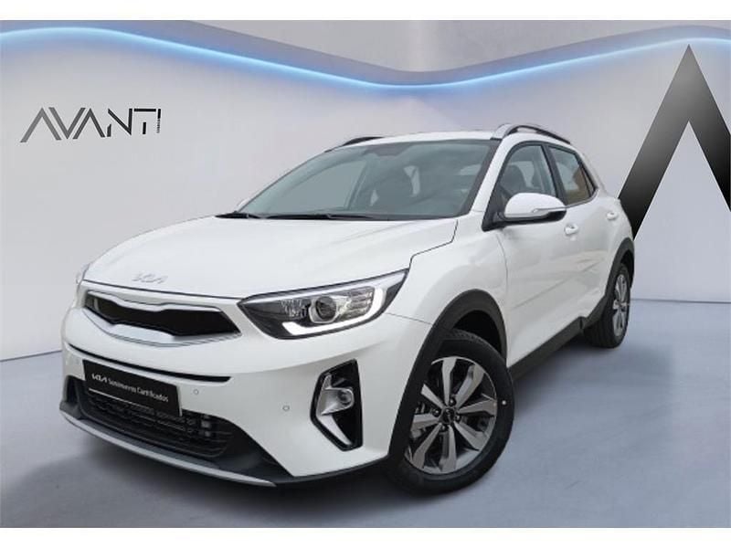 Blanco Usado 2025 Kia Stonic SUV | 20.490 € (Un poco caro) - Imagen 1/4