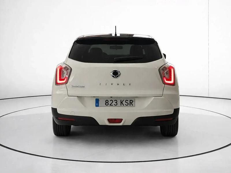 Usado SsangYong Tivoli Limited 128 CV (94 kW) 2018 Blanco SUV