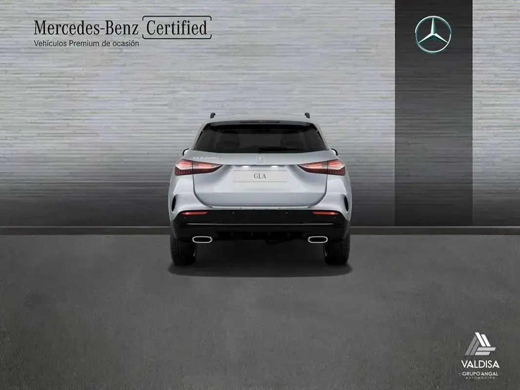 Usado Mercedes GLB200 150 CV (110 kW) 2026 SUV