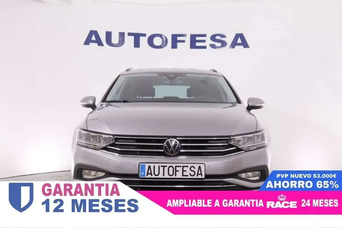 Usado VW Passat Executive 122 CV (89 kW) 2023 Gris Familiar