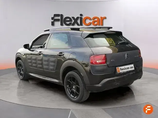 Usado Citroën C4 Cactus Feel 110 CV (80 kW) 2017 Negro Utilitario