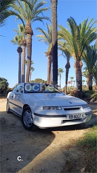 Usado Opel Calibra 150 CV (110 kW) 1990 Blanco Coupe