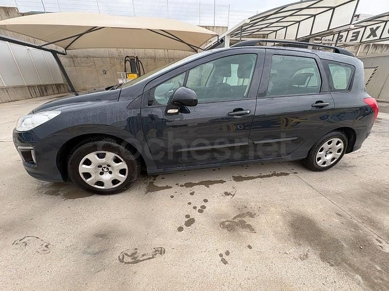 Usado Peugeot 308 SW Access 120 CV (88 kW) 2013 Negro Familiar