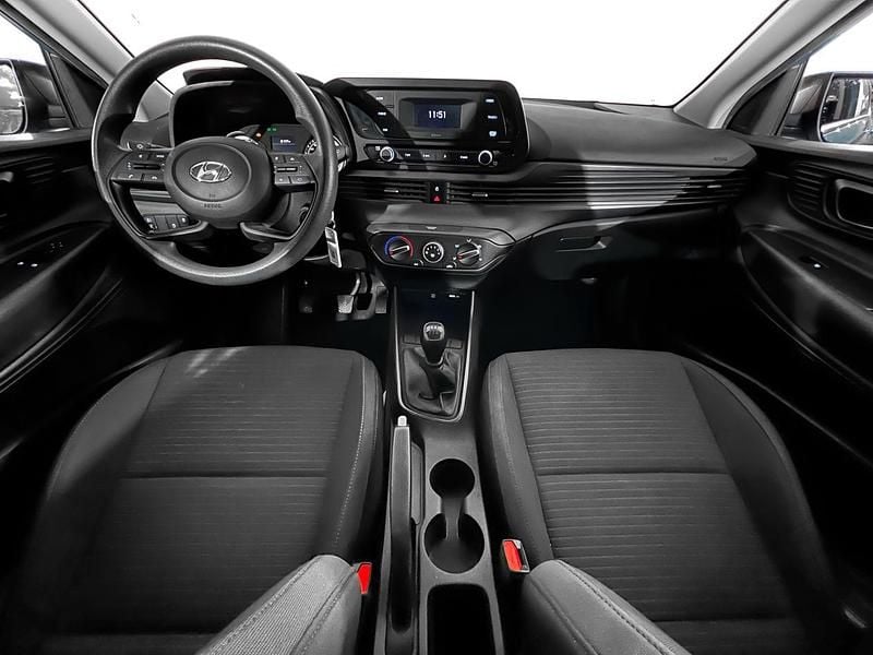 Usado Hyundai i20 84 CV (61 kW) 2022 Blanco polar Utilitario