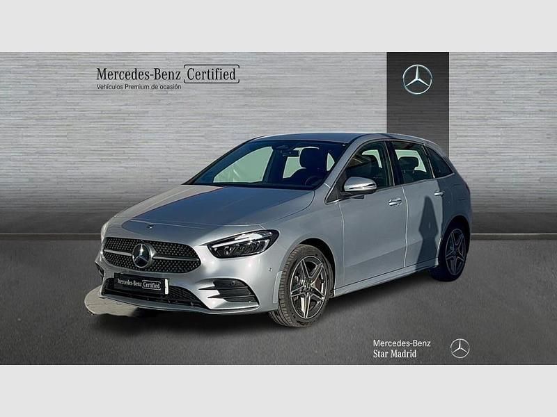 Usado Mercedes B250e AMG line 218 CV (160 kW) 2025 Plata hightech (metalizado) Monovolumen